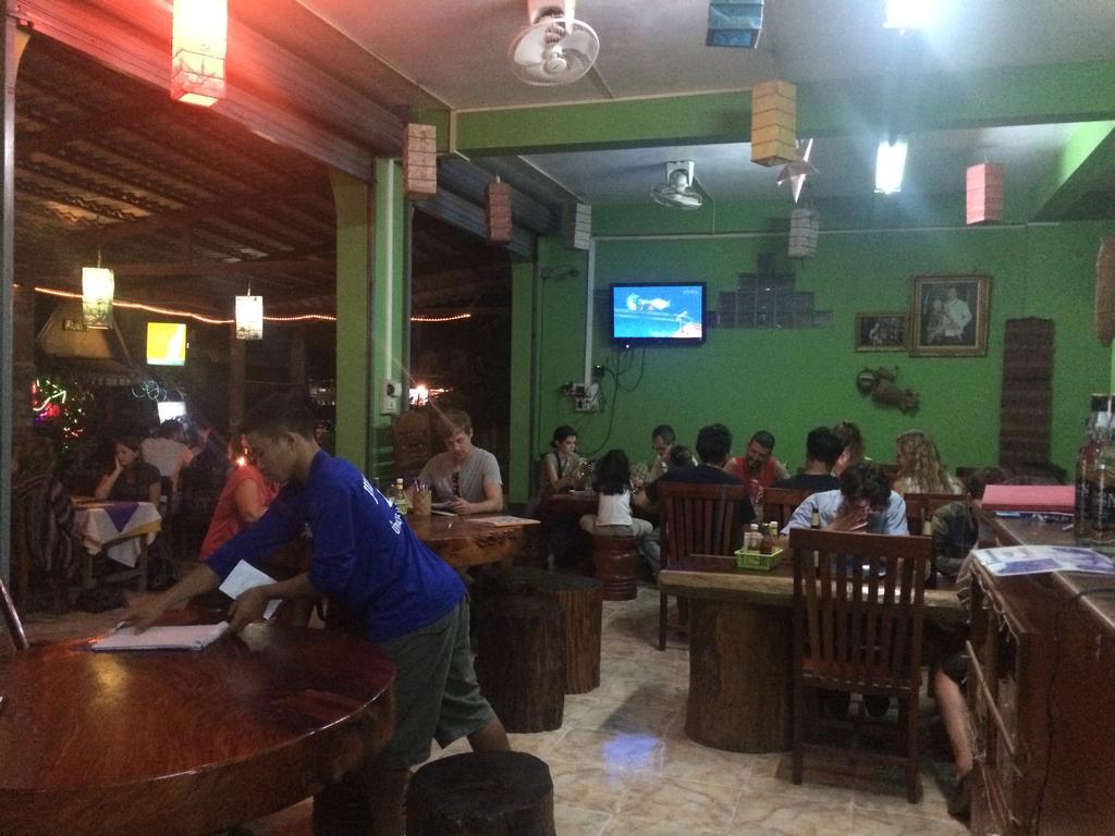 Phonemany Guesthouse Muang Pakbèng Extérieur photo